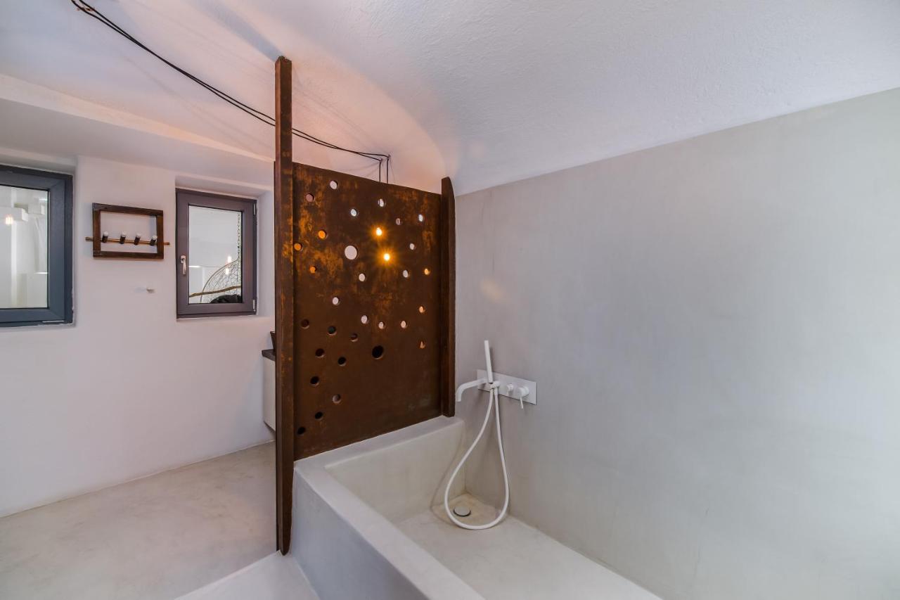 Solstice Luxury Suites Oia  Ngoại thất bức ảnh